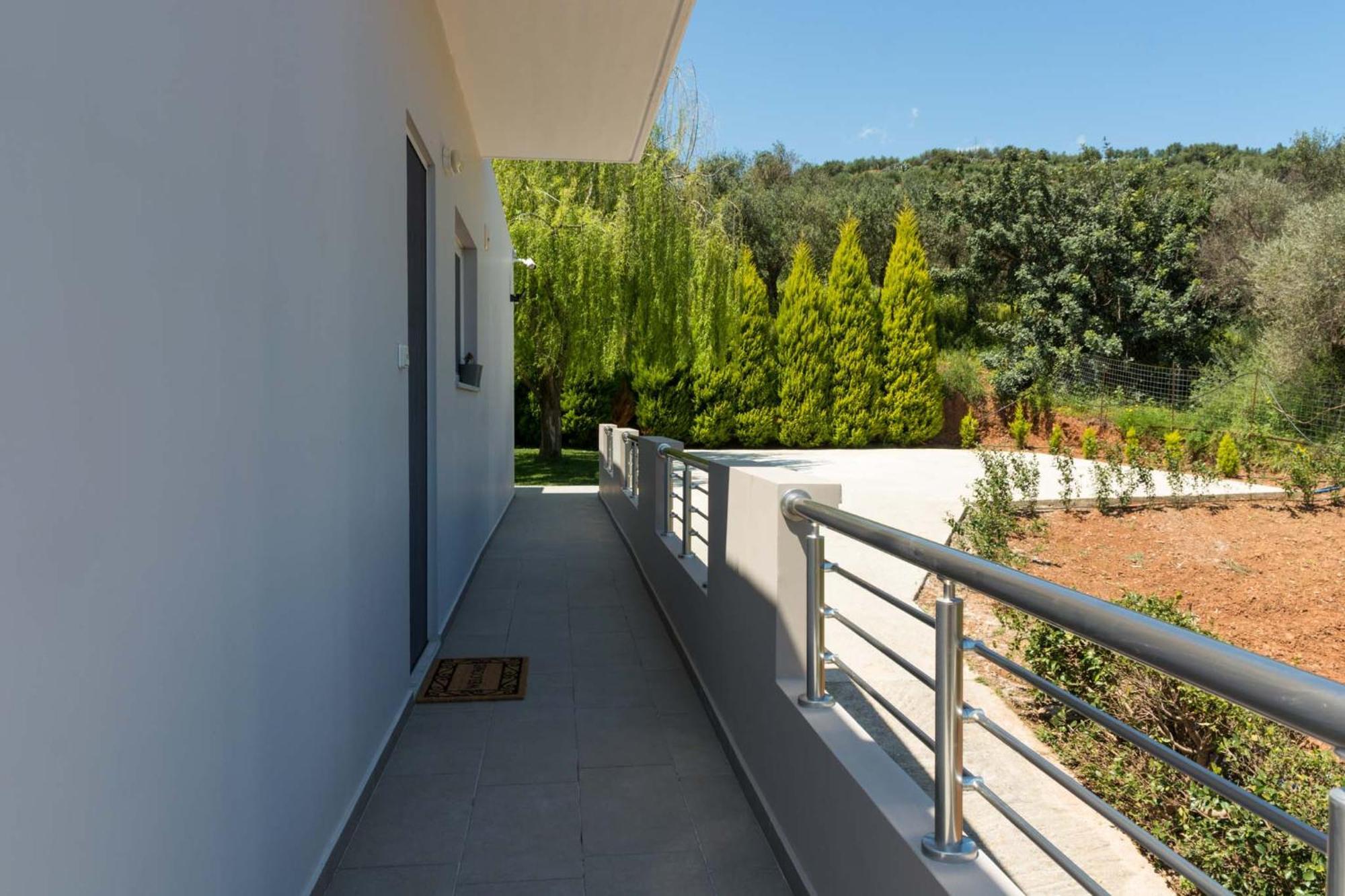 Liofyto House Private Garden Apartment ปลาเตเนียส ภายนอก รูปภาพ