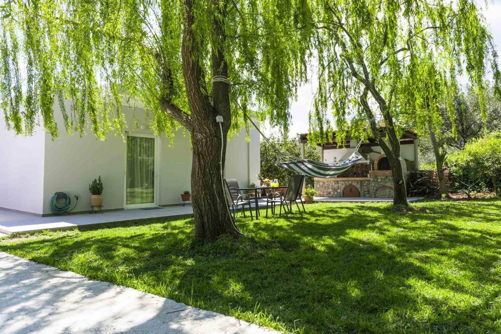 Liofyto House Private Garden Apartment ปลาเตเนียส ภายนอก รูปภาพ